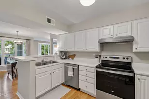 1011 Wirewood Dr, Raleigh, NC 27605 - Photo 11