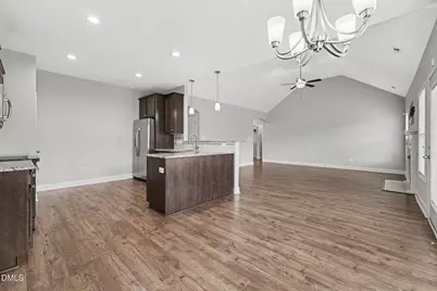3033 N Kilchattan Drive, Fayetteville, NC 28306 - Photo 11