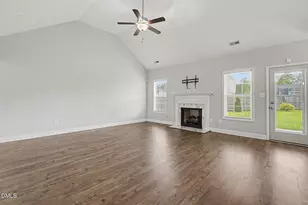 3033 N Kilchattan Dr, Fayetteville, NC 28306 - Photo 7