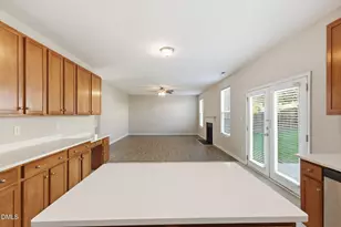 112 Jasper Point Dr, Holly Springs, NC 27540 - Photo 11