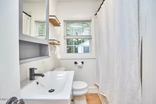 517 N Guthrie Ave, Durham, NC 27703 - Photo 19
