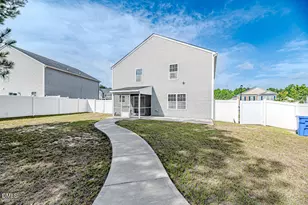 305 Battery Way, Bunnlevel, NC 28323 - Photo 5