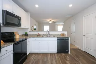 918 E Green St, Franklinton, NC 27525 - Photo 9