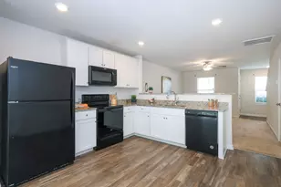 918 E Green St, Franklinton, NC 27525 - Photo 7