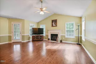299 Park Ln, Coats, NC 27521 - Photo 9