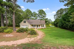 299 Park Ln, Coats, NC 27521 - Photo 5