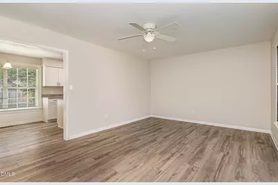 806 Primrose Street, Selma, NC 27576 - Photo 7