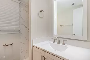 806 Primrose St, Selma, NC 27576 - Photo 15