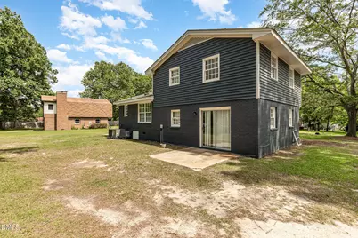 806 Primrose Street, Selma, NC 27576 - Photo 21