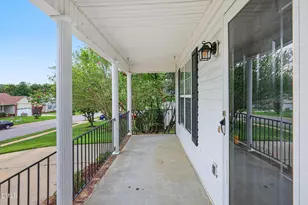200 Waterford Dr, Clayton, NC 27520 - Photo 7