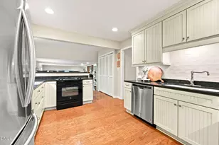 740 Currituck Dr, Raleigh, NC 27609 - Photo 17