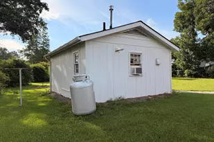 205 Cloverdale Dr, Smithfield, NC 27577 - Photo 21