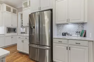 3709 Rolston Dr, Raleigh, NC 27609 - Photo 23