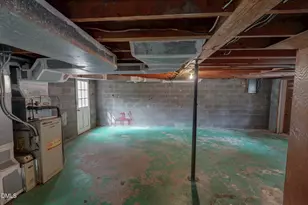 907 Frank St, Roxboro, NC 27573 - Photo 27