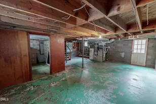 907 Frank St, Roxboro, NC 27573 - Photo 29
