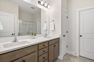 830 Pryor St, Mebane, NC 27302 - Photo 27
