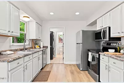300 Trimble Avenue, Cary, NC 27511 - Photo 9