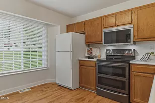306 Wax Myrtle Ct, Cary, NC 27513 - Photo 7