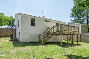 221 Turner St, Holly Springs, NC 27540 - Photo 23