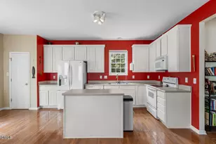 121 College Ave, Durham, NC 27713 - Photo 17