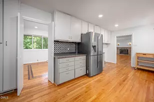 508 Hawthorne Ln, Chapel Hill, NC 27517 - Photo 13