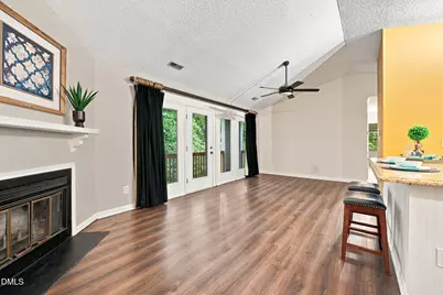 1300 Park Glen Drive #302, Raleigh, NC 27610 - Photo 3