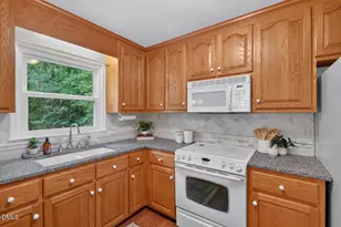 618 Kingsbury Dr, Durham, NC 27712 - Photo 11