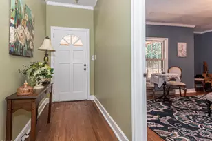 5317 Pine Dr, Raleigh, NC 27606 - Photo 5