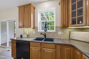 213 Vista Brooke Dr, Morrisville, NC 27560 - Photo 13