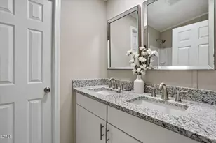 304 E Pope Ave, Kenly, NC 27542 - Photo 21