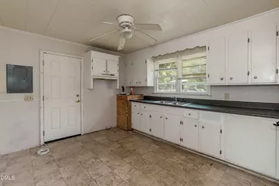 117 Warren Avenue, Oxford, NC 27565 - Photo 15