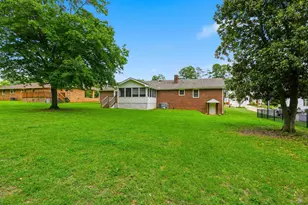 318 Crescent Dr, Clayton, NC 27520 - Photo 25