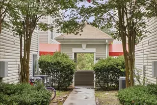 1231 University Ct, Raleigh, NC 27606 - Photo 5
