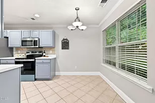 109 Lacombe Ct, Holly Springs, NC 27540 - Photo 9