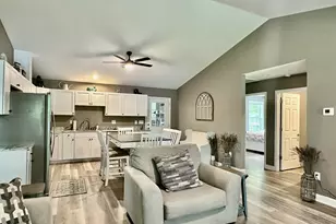 249 Fishermans Point Rd, Roxboro, NC 27574 - Photo 9