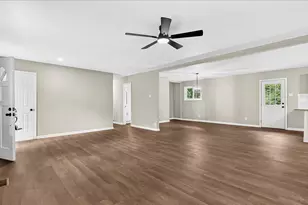 524 W Bywood Dr, Durham, NC 27712 - Photo 9