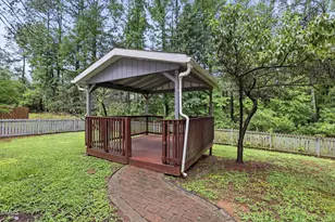 8 Cilantro Ct, Durham, NC 27713 - Photo 5