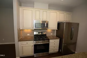 738 Wickham Ridge Rd, Apex, NC 27539 - Photo 5