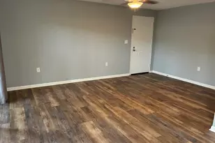 500 Umstead Dr, Chapel Hill, NC 27516 - Photo 3