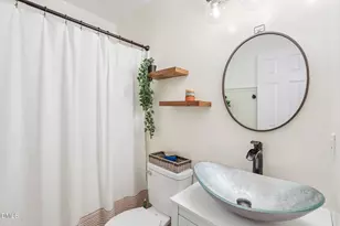 208 Windbyrne Dr, Cary, NC 27513 - Photo 17