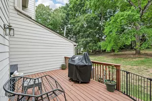 208 Windbyrne Dr, Cary, NC 27513 - Photo 19