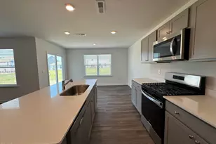 250 Bay Laurel Dr, Sanford, NC 27332 - Photo 9