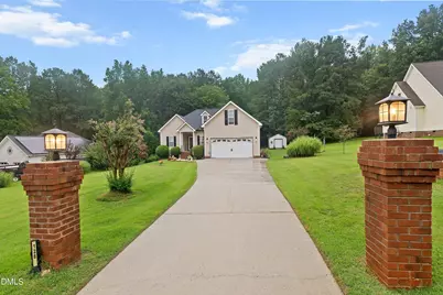 128 Redbud Drive, Clayton, NC 27520 - Photo 3