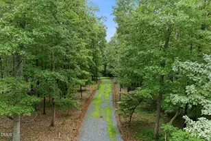 748 Valley Ln, Pittsboro, NC 27312 - Photo 3