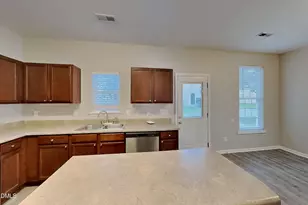 95 Shad Boat Ln, Clayton, NC 27520 - Photo 5