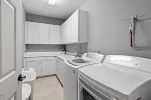 307 Circle Park Pl, Chapel Hill, NC 27517 - Photo 31