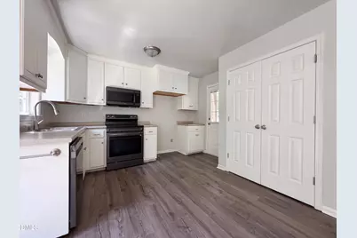 576 Sunray Drive, Clayton, NC 27520 - Photo 7
