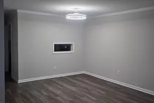 1900 Township Cir, Raleigh, NC 27609 - Photo 9
