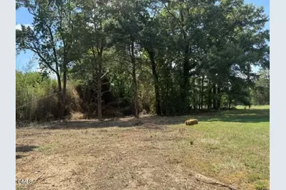 211 Colonial Avenue, Goldston, NC 27252 - Photo 7