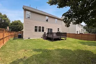 2720 Kinsley Pl, Raleigh, NC 27616 - Photo 5